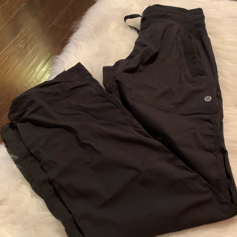 Lululemon Dance Studio Pants unlined 2 short